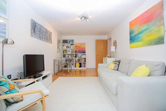 1 Bedroom Flat To Rent In St. Davids Square, Cubitt Town, E14