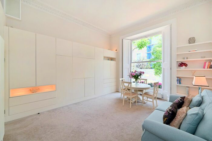 1 Bedroom Flat To Rent In Pembridge Gardens, Notting Hill W2