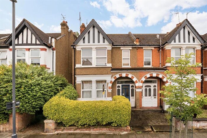 2 Bedroom Flat For Sale In Vaughan Rd, Harrow, HA1