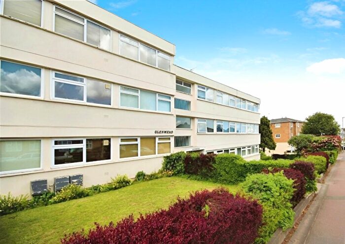 2 Bedroom Apartment To Rent In Glenmead, Palmerston Road, Buckhurst Hill, IG9