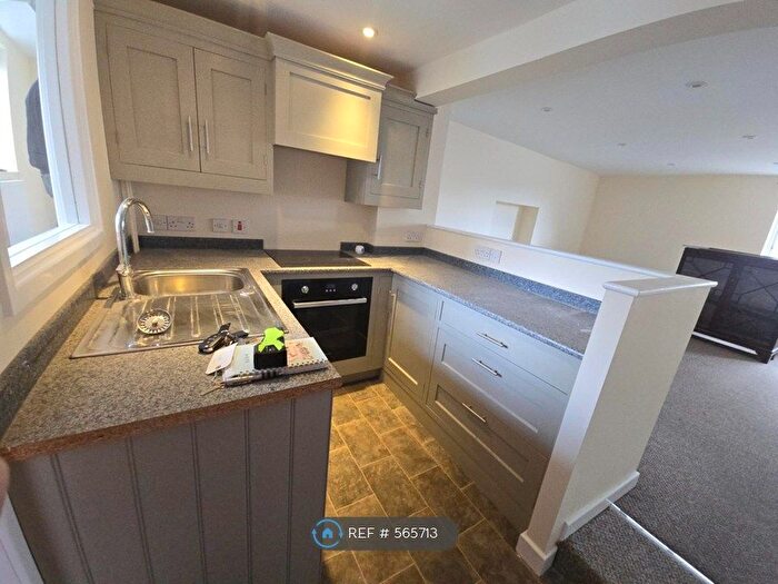 2 Bedroom Flat To Rent In Bath Road, Melksham, SN12