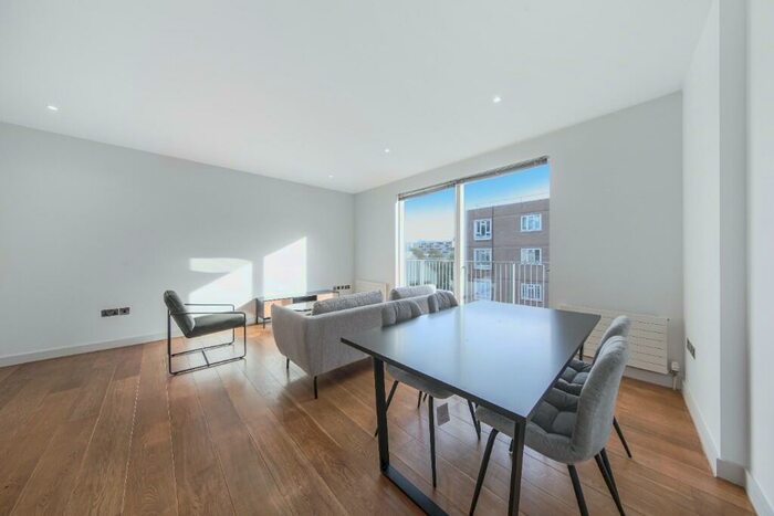 5 Bedroom Detached House To Rent In Reed Road, London, N17