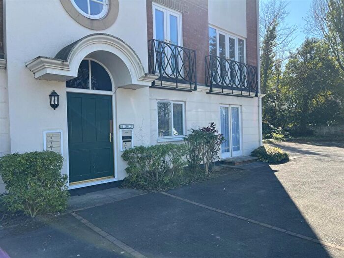 1 Bedroom Flat For Sale In Rosebay Court, Darlington, DL3