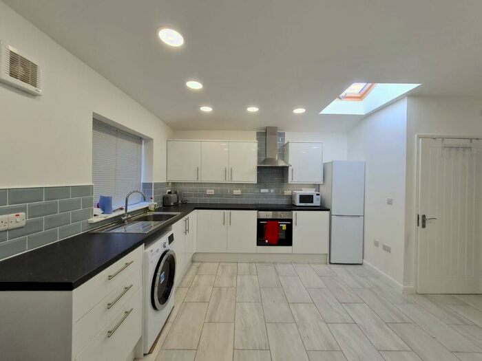 2 Bedroom Bungalow To Rent In Smithy Lane, Cockerton, Darlington, DL3