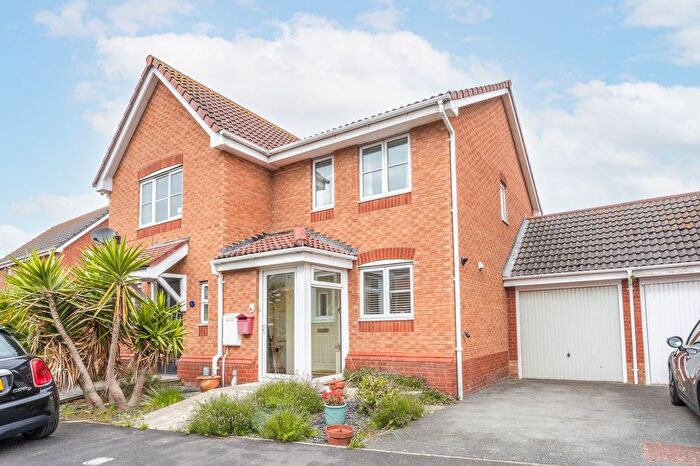 2 Bedroom Semi-Detached House For Sale In Rhodfa Peris, Prestatyn, LL19