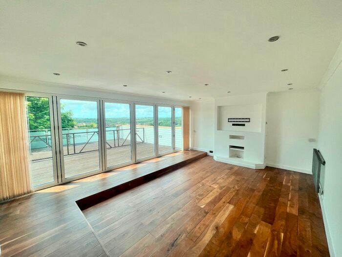 3 Bedroom Detached House To Rent In Llys Teg, Dunvant, Swansea, SA2