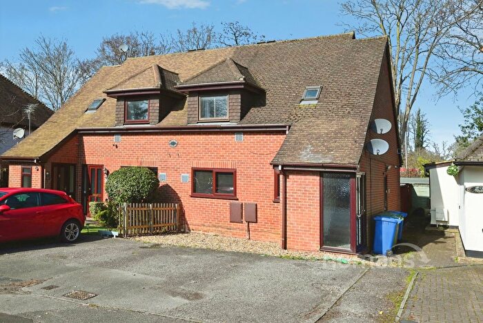1 Bedroom Property To Rent In Windsor Court, Rectory Close, Bracknell, RG12