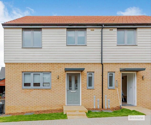 3 Bedroom Property To Rent In Gedrite Close, Wellingborough, NN8