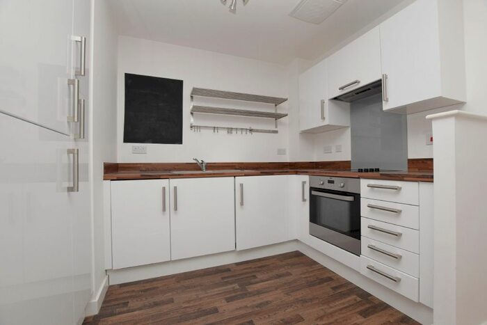 1 Bedroom Flat To Rent In Sweetman Place, St. Philips, Bristol, BS2