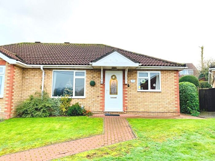 2 Bedroom Semi-Detached Bungalow To Rent In The Orchard, Washingborough, Lincoln, LN4