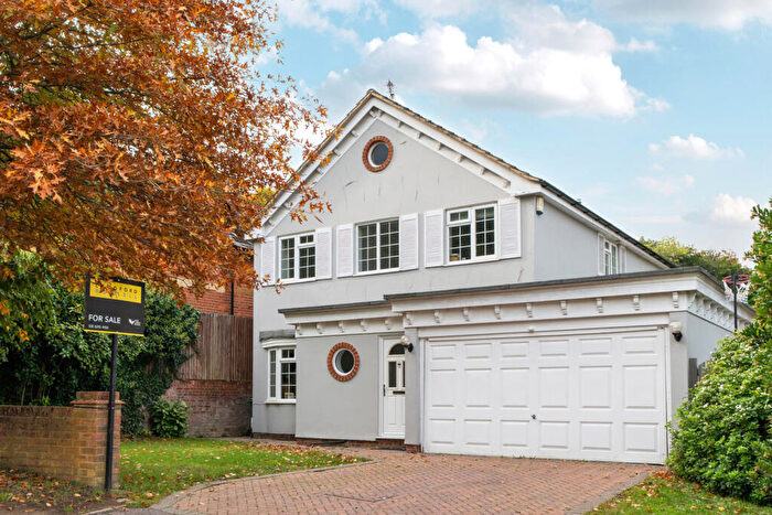 4 Bedroom Detached House For Sale In Bullers Wood Drive, Chislehurst, BR7