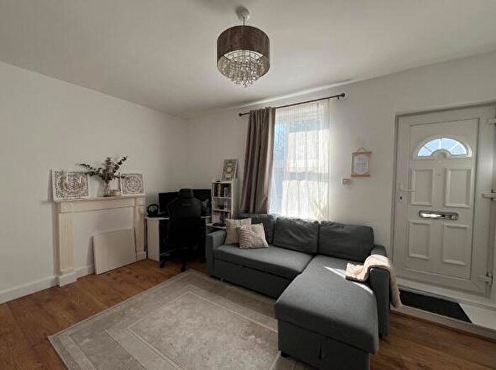 1 Bedroom Maisonette To Rent In A Saunders Street, Gillingham, ME7