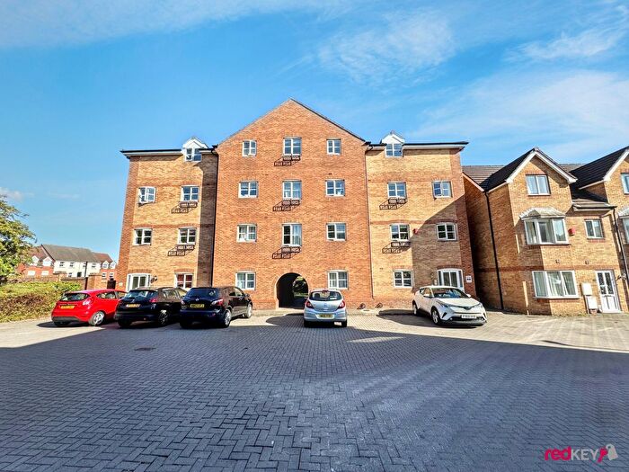 3 Bedroom Flat To Rent In Snowberry Close, Bradley Stoke, Bristol, BS32