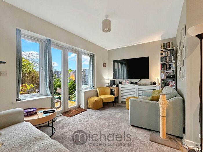 2 Bedroom Semi-Detached House For Sale In Lilianna Road, Colchester, CO4