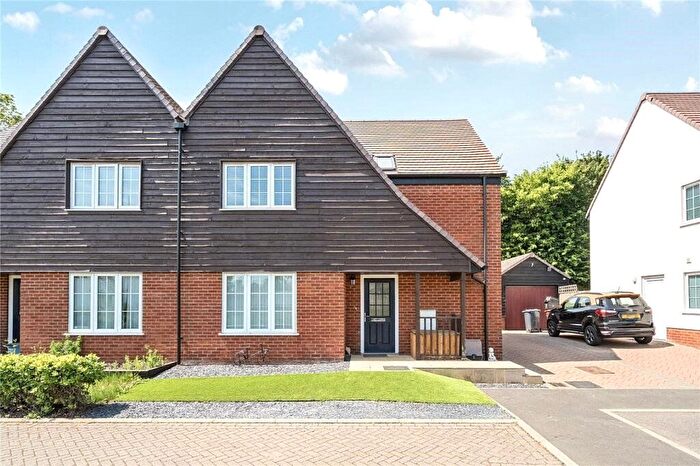 3 Bedroom Semi-Detached House For Sale In Pigeonswick Close, Stevenage, Hertfordshire, SG1