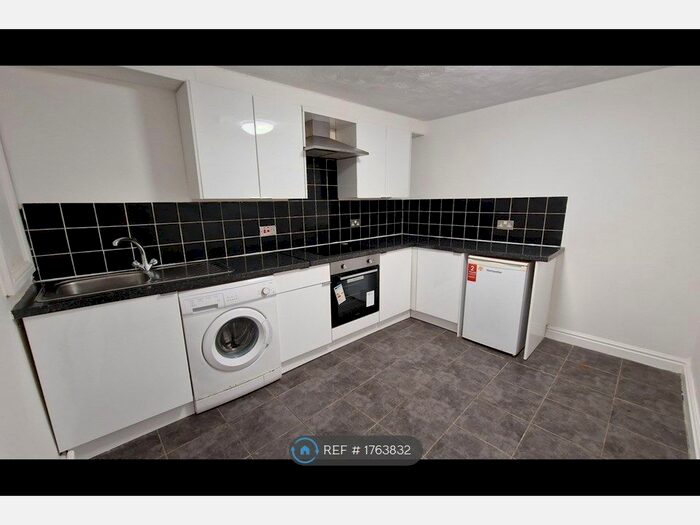 Studio To Rent In John Street, Haslingden, Rossendale, BB4