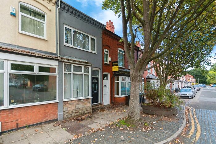 3 Bedroom Terraced House For Sale In Kitchener Road, Selly Park, Birmingham, B29