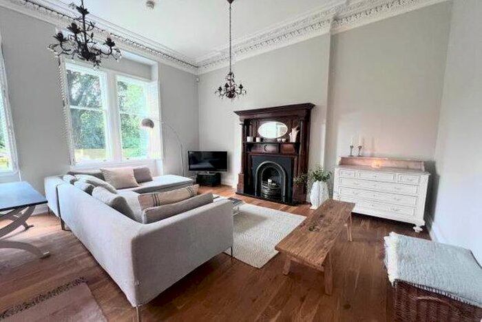 2 Bedroom Flat To Rent In Atholl House, Nottingham, NG3