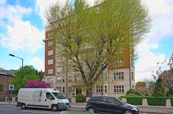 2 Bedroom Flat For Sale In Wellington Road, St John's Wood, London, NW8
