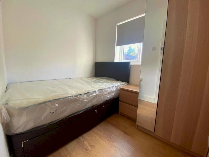 1 Bedroom Maisonette To Rent In Northfields, Dunstable, Bedfordshire, LU5