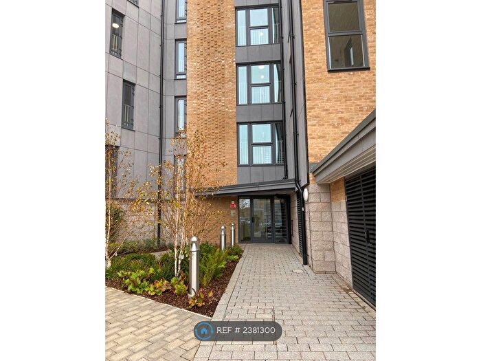 1 Bedroom Flat To Rent In Castle Hill Drive, Kent, DA10