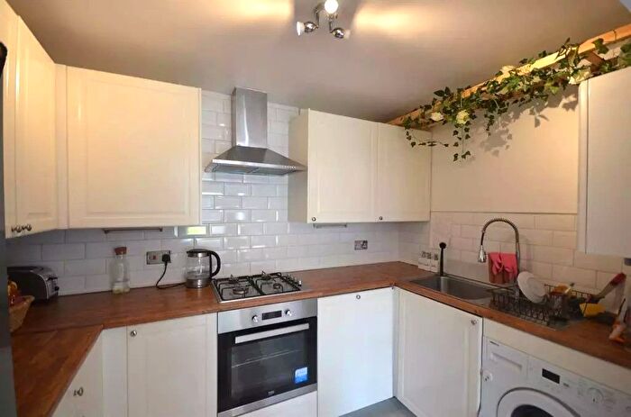 2 Bedroom Flat To Rent In Century House Forty Avenue, Wembley, HA9