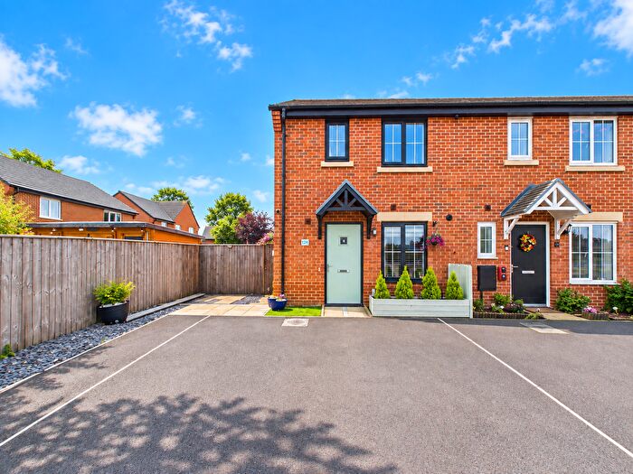 3 Bedroom Mews For Sale In Beaminster Avenue, Cottam, Preston, PR4