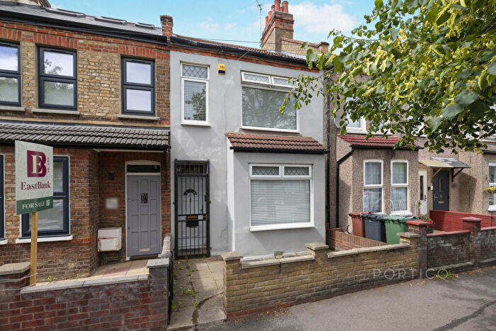 3 Bedroom House To Rent In MacDonald Road, London, E17