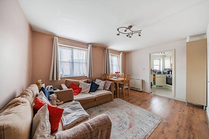 2 Bedroom Flat To Rent In Thyme Close, Kidbrooke, London, SE3