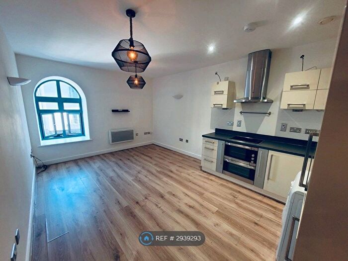 1 Bedroom Flat To Rent In Smiths Flour Mill, Walsall, WS2