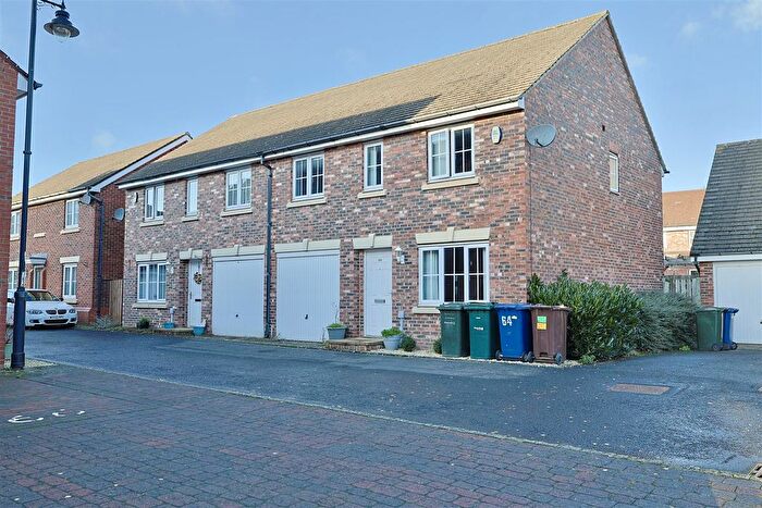 4 Bedroom Semi Detached House For Sale In Chipchase Mews, Great Park, Newcastle Upon Tyne, NE3