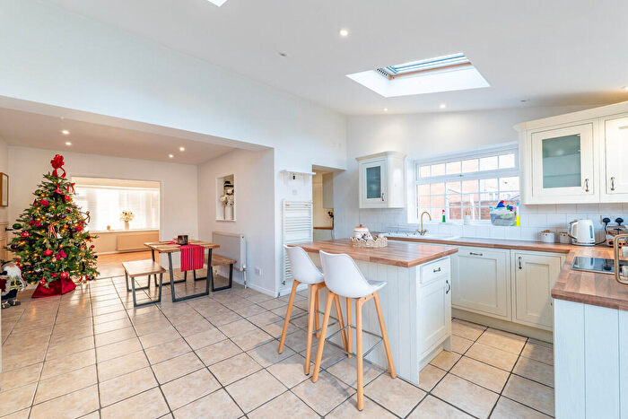 3 Bedroom Detached House For Sale In Abbey Walk, Penwortham, PR1