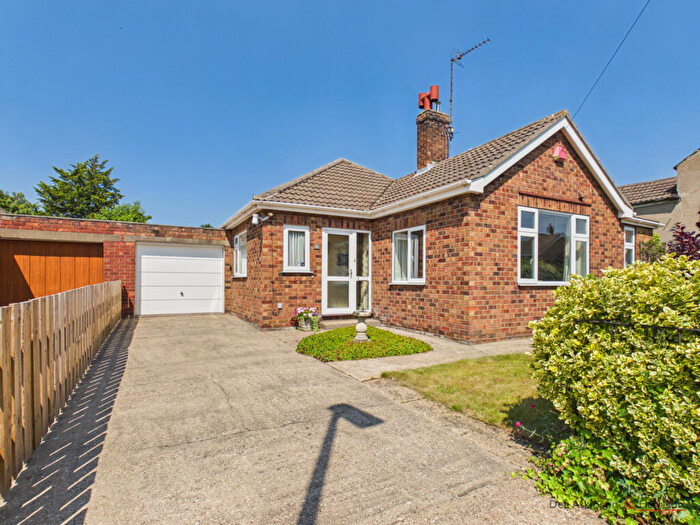 3 Bedroom Detached Bungalow For Sale In West Street, Leven, HU17