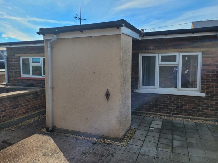 2 Bedroom Flat To Rent In High Street, Sheerness, ME12