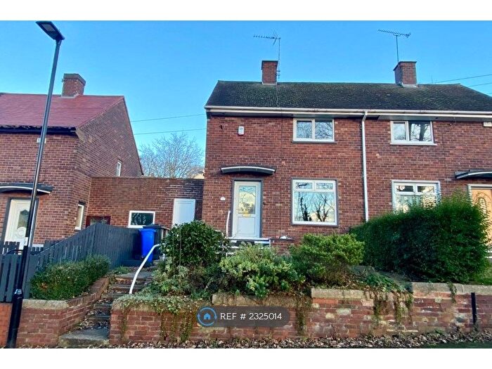 2 Bedroom Semi-Detached House To Rent In Horninglow Close, Sheffield, S5