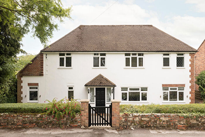 4 Bedroom Detached House For Sale In Selsdon Road, South Croydon, CR2