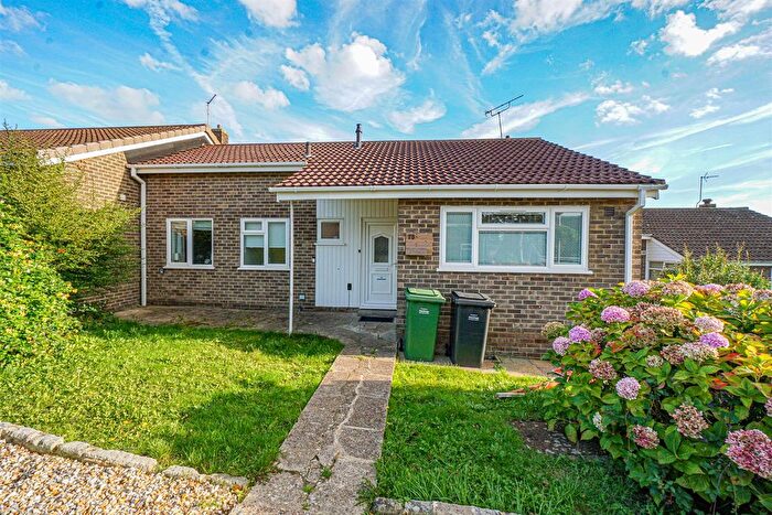 3 Bedroom Semi-detached Bungalow For Sale In Fern Road, St. Leonards-On-Sea, TN38