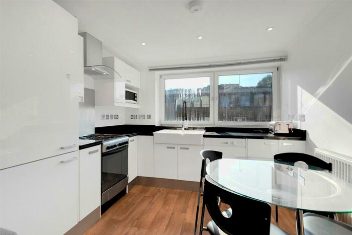 4 Bedroom Apartment To Rent In Wilmot Place, London, NW1