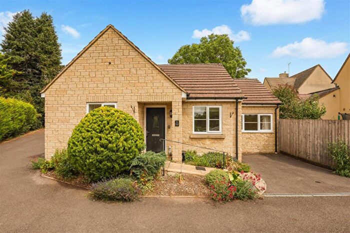 2 Bedroom Detached Bungalow For Sale In Butt Street, Minchinhampton, GL6