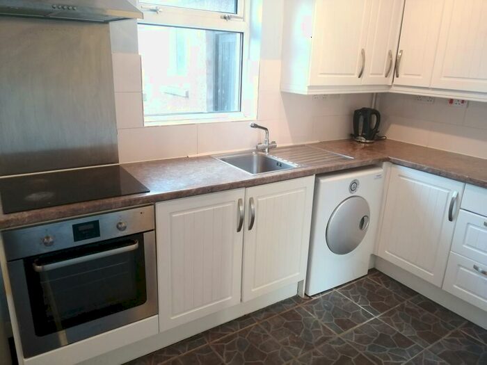 3 Bedroom Terraced House To Rent In Kingsley Avenue, Bangor, LL57