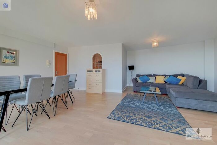 2 Bedroom Flat To Rent In Elizabeth Court, Palgrave Gardens, London, NW1