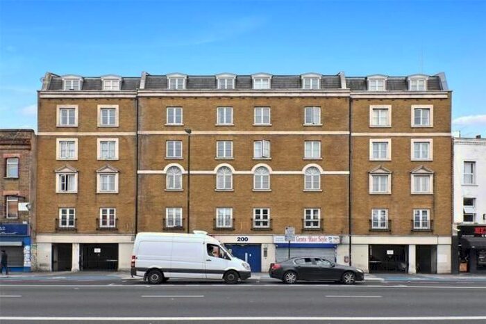 1 Bedroom Flat To Rent In Mile End Road, London, E1