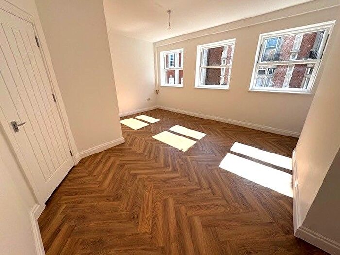 3 Bedroom Flat To Rent In A Hardres Street, Ramsgate, CT11