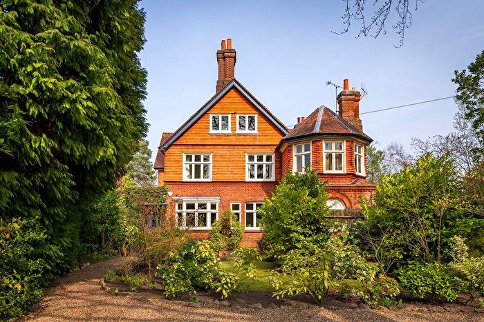 4 Bedroom Semi Detached House For Sale In Hook Heath Road, Woking, United Kingdom, GU22