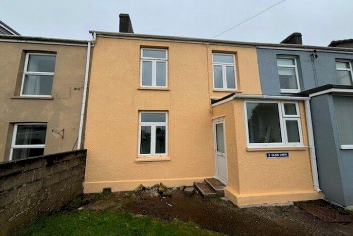 3 Bedroom Property To Rent In St. Stephen, St. Austell, PL26