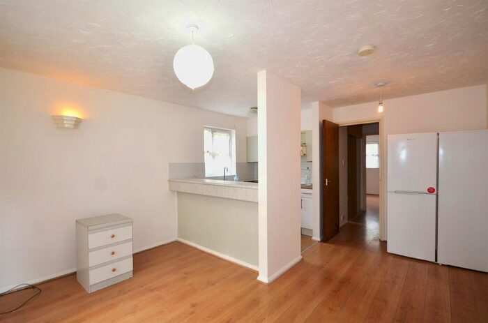 1 Bedroom Flat To Rent In Ash Walk, Sudbury Avenue, Wembley, HA0