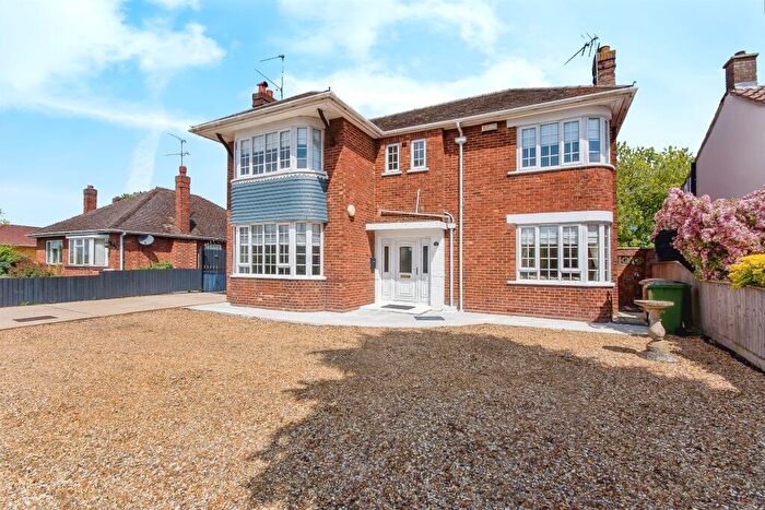 3 Bedroom Detached House For Sale In Lerowe Road, Wisbech, PE13