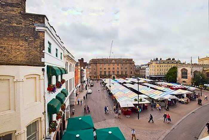 2 Bedroom Apartment To Rent In Radcliffe Court, Rose Crescent, Cambridge, CB2