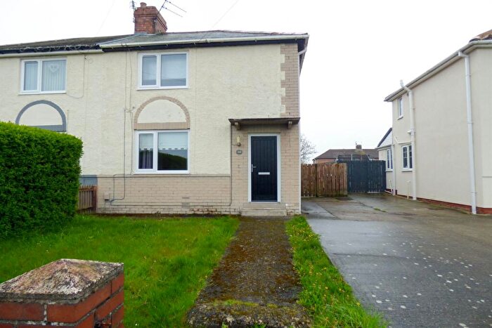 2 Bedroom Semi-Detached House To Rent In Featherstone Grove, Jarrow, NE32
