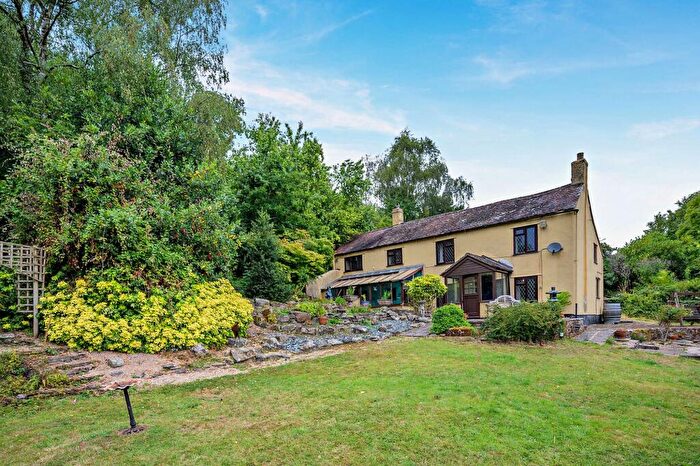 4 Bedroom Cottage For Sale In Popes Hill, Newnham, GL14